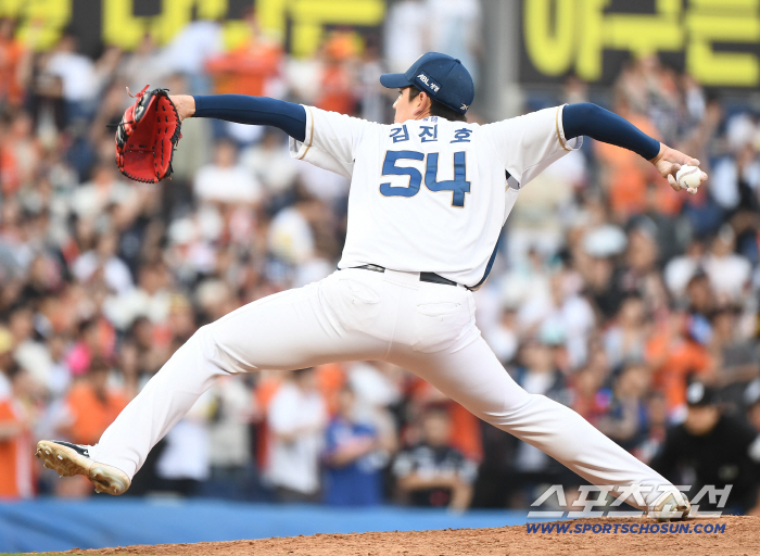 This is Cheongchul Eoram. The father-of-the-law has caught the extortion. The team came from behind to win the game 9 to 7 and ranked fifth in NC. The only game that will be decided by LG is .500. Son Ju-young will have 10 wins next time 