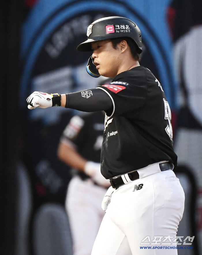 4-day break Park Se-woong rocking → 10.7 billion Lotte Killers revived! The original monster has another home run...KT returns to fourth place jointly after catching Lotte 