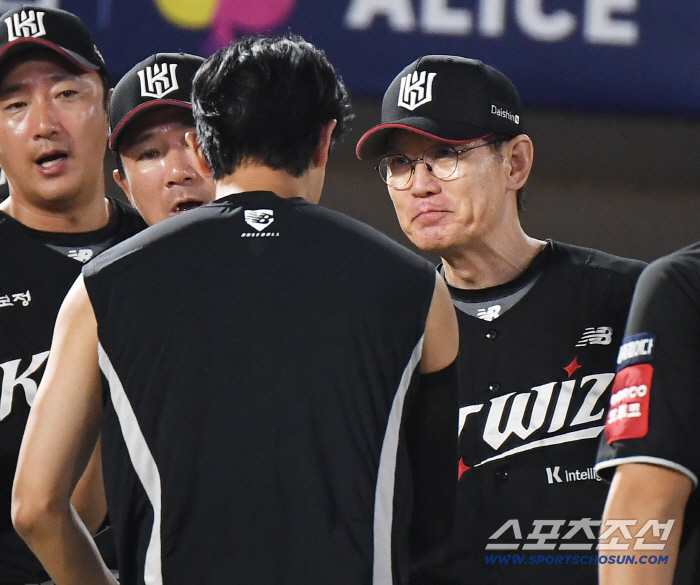 4th 10th win! 10.7 billion ace revived Lotte killer pride too...Ninth move, shaking despite sudden catcher change 