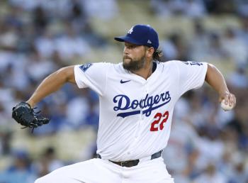 5 innings 6K 1 run Kershaw's brilliant august, 5 all-out  ERA 1.88 Pitcher of the Month?LAD 63 CIN