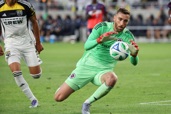 Are you ignoring us? Will the U.S. release a second-tier match against Korea…Excluding a large number of European players in September's A-match, why?