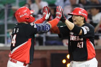 I'll trust our players until the end Six consecutive games in the doomed metropolitan area, last year's winning team must wake up to live