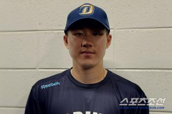It's the FA season, and I even thought about quitting. I heard from the floor that I needed it. Choi Won-jun's goal was to prove that he had four hits in 1430 days