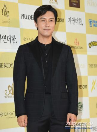 Kim Dong-wan, a 46-year-old old bachelor, has been hit by a flirting business. How many people including Kkotnai and Shinnang classes?