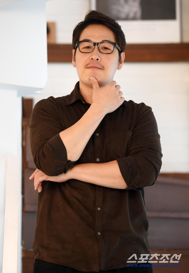 Kim Poong, I've never been a chef...It's just a show cooker (Handsome Guys)