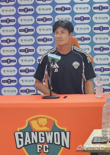  Jeonbuk coach Jeong Jo-guk welcomed the miracle of Gangneung, and this is the power of Foye, the power of Jeonbuk!