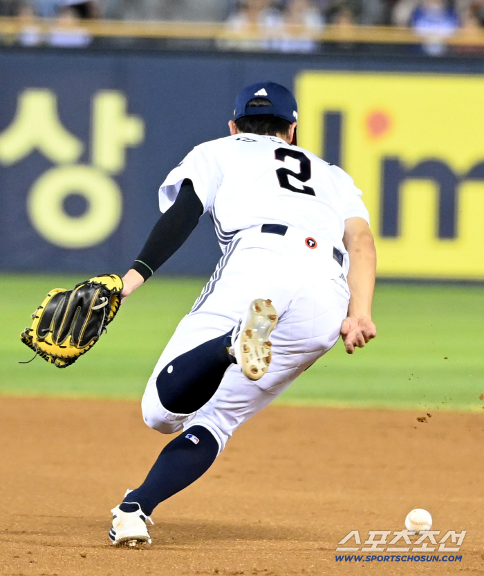 Kim Min-seok made his second mistake in the seventh inning