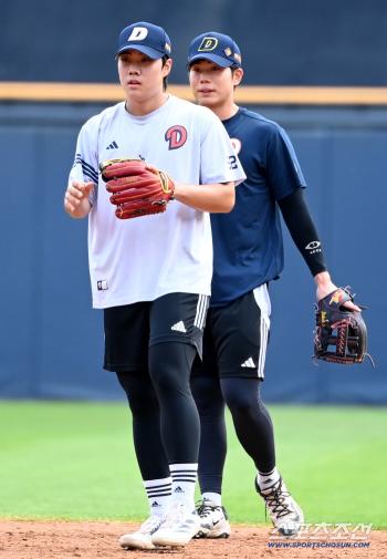  Park Jun-soon and Oh Myung-jin, side by side, defensive training