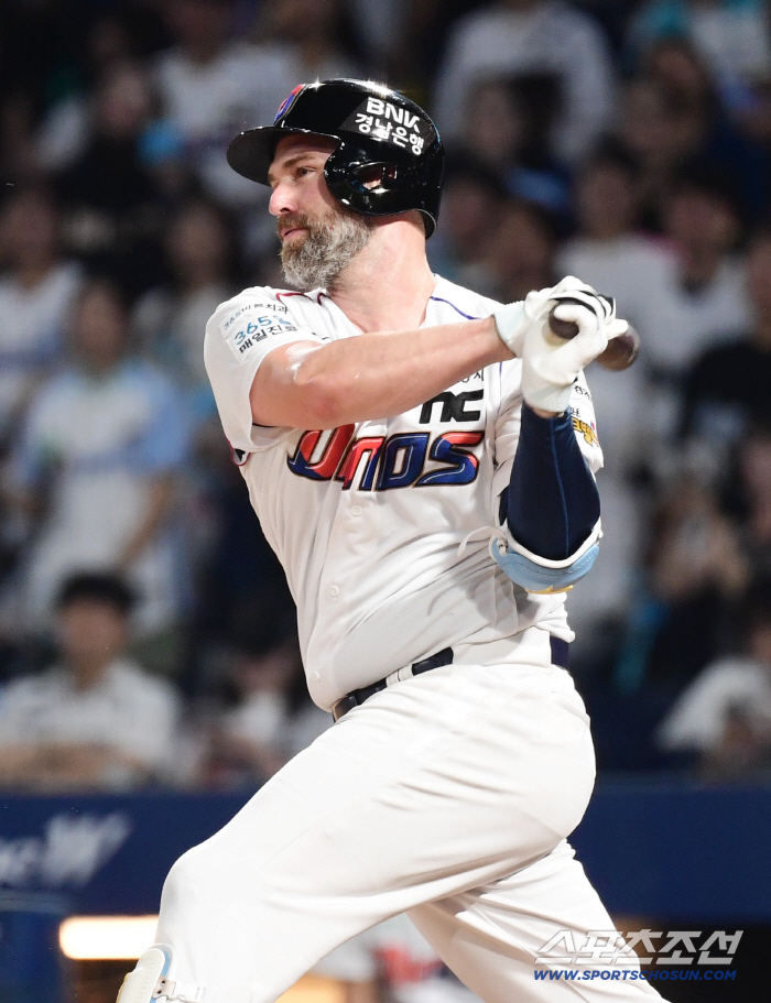 Stop chasing Hanwha, scoreless 7 innings with Chirinos, and 101 complete wins over LG and NC with three runs in Austin. Four consecutive wins will be maintained by Hanwha and 4.5G