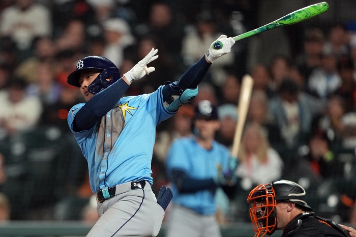 There will be no trade, but Kim Ha-sung will stay in Tampa Bay and will face STL in the opening game on March 27th