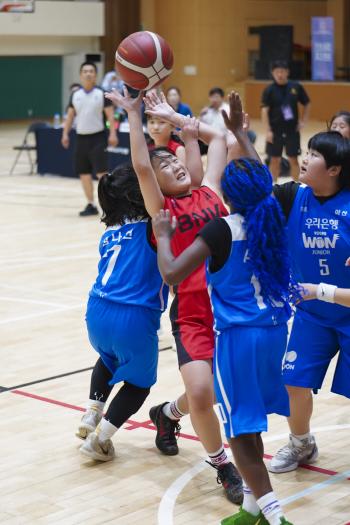 WKBL gathers in Busan, the first U-girl international competition in Korea, and 200 participants including Taiwan