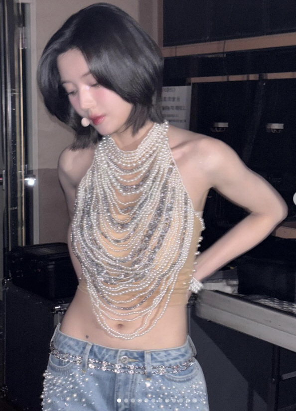 Eunbi, who didn't wear a nude-toned optical illusion costume. The concert was devastated
