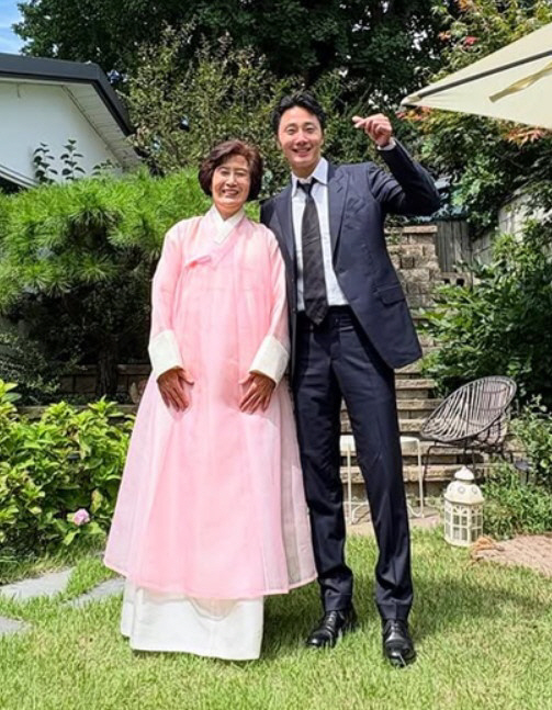 Jeong Ilwoo, professor's mother retired from retirement..Confession of love  even a proof shot of being warmed up