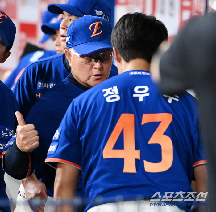  Manager Kim Kyung-moon praises three consecutive strikeouts of Jung Woo-ju