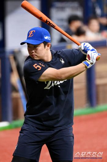  Moon Hyunbin, for today's victory