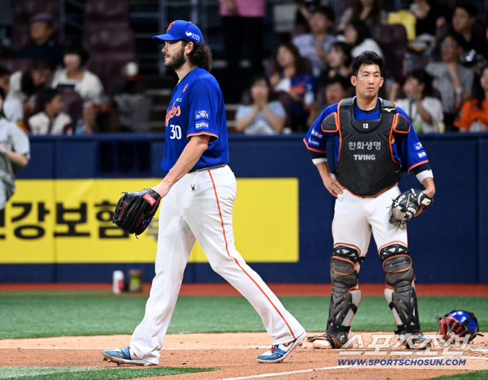  Phone Se Choi Jae-hoon allows an unpleasant timely hit