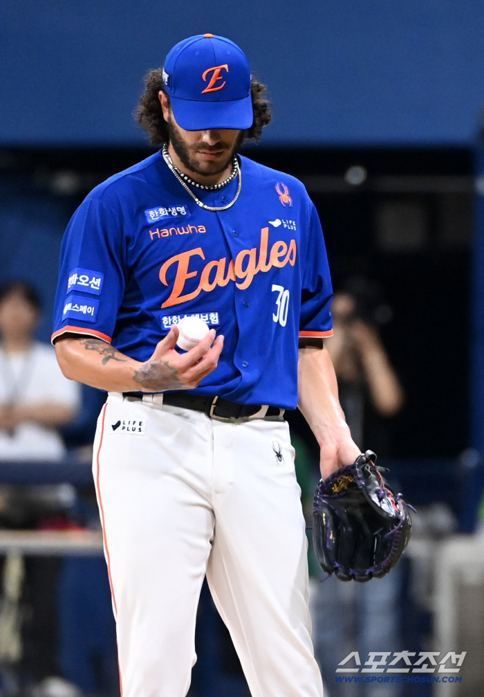  Ponce, the bases loaded from the first inning
