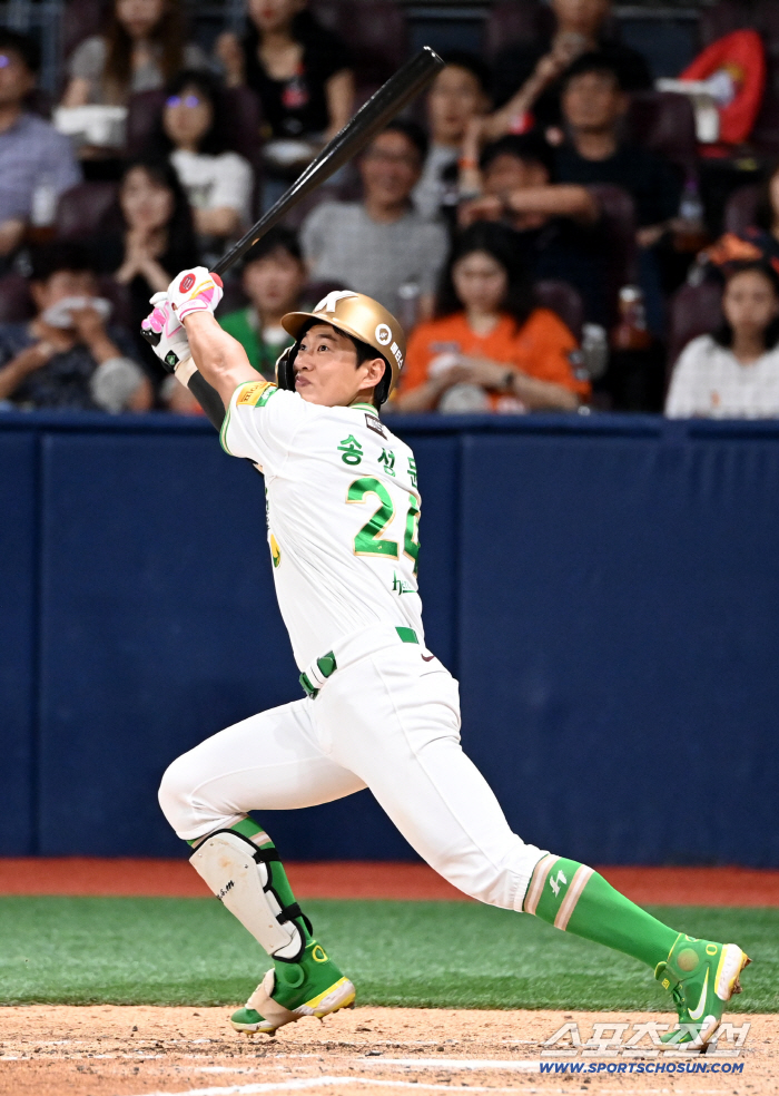  Song Sung-moon, Ponce, solo shot for fastball!