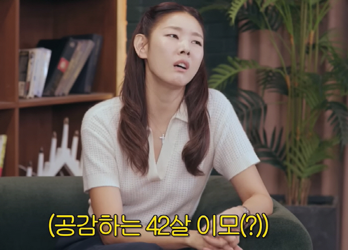 42-year-old Han Hye-jin's secret to honey skin..女Celebrity dermatologist No.1. This