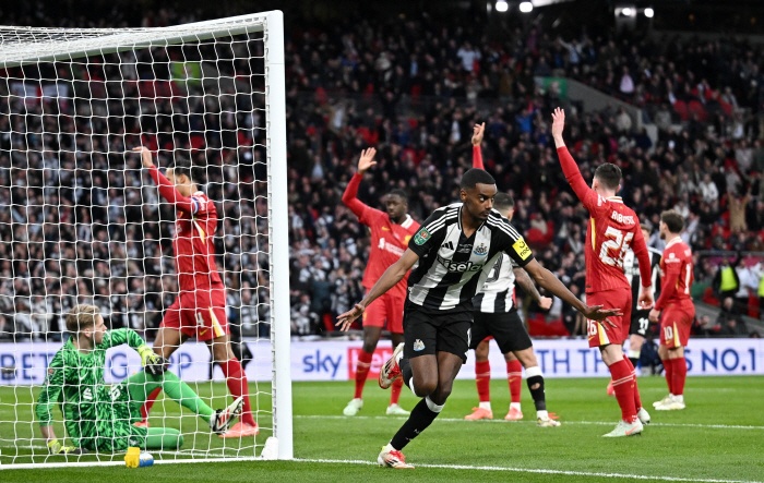 Best transfer in 250 billion EPL history will eventually come out!Liverpool, Newcastle recruit Isak make progress in likely negotiations