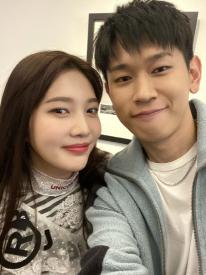 Crush and So Soo-bin Trade Mutual Fan Love On 'Live Wire'