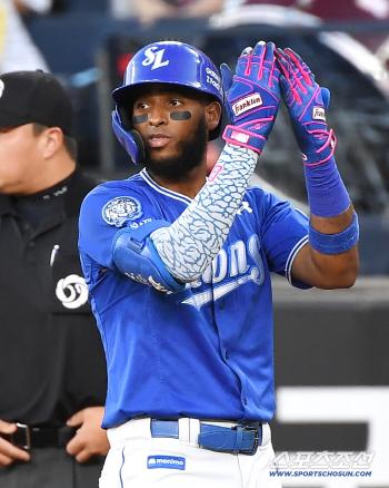 I can't give up on PS Diaz's 43rd home run bam! Samsung stops Hanwha from winning 6 consecutive games → 5th place goes up 
