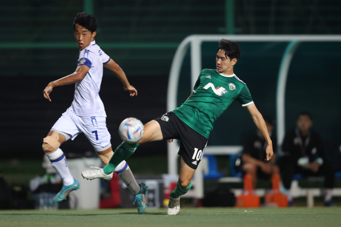 Kang Sang-yoon, Jung Seung-bae, Lee Min-sung, Lee Kyu-dong, Chae Hyun-woo, was selected as a substitute