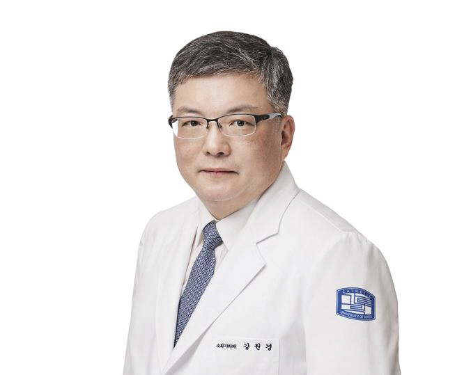Kang Won-kyung, the new director of Yeouido St. Mary's Hospital, will lead the growth with courage and challenge