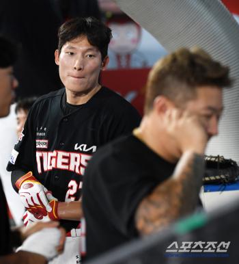  Choi Hyung-woo happy with Kim Ho-ryeong's home run