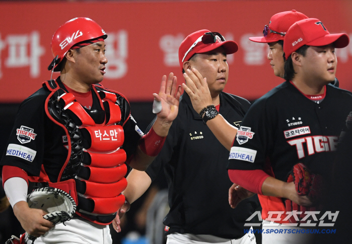  KIA manager Lee Bum-ho won