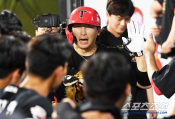  Na Sung Beom roars