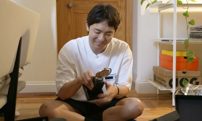 Tony Award Writer Park Chun-Hue Amazing at a trophy he touched in two months! I'm so touched