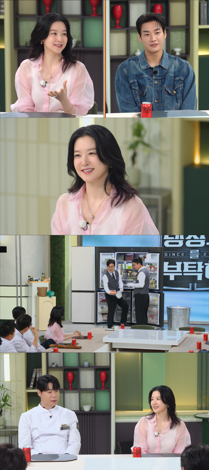 Twin Mom Lee Young-ae Reveals Refrigerator for the First Time...My kid is a real fan