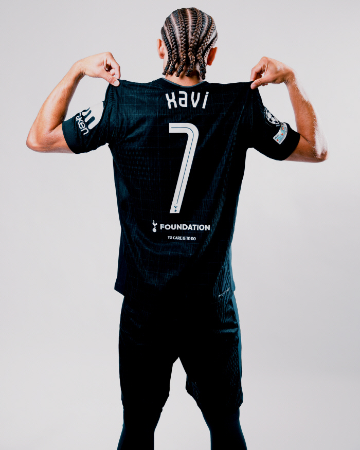 At Tottenham, Xavi Simmons, the 7th successor who loved SON and respected the legend, will have a great responsibility, but I will write my own story