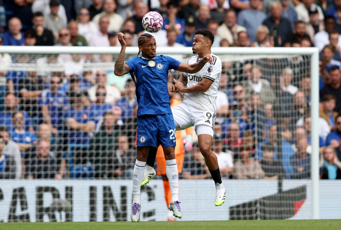  2-0 win over Fulham at Chelsea home! Pedruenzo's consecutive goals