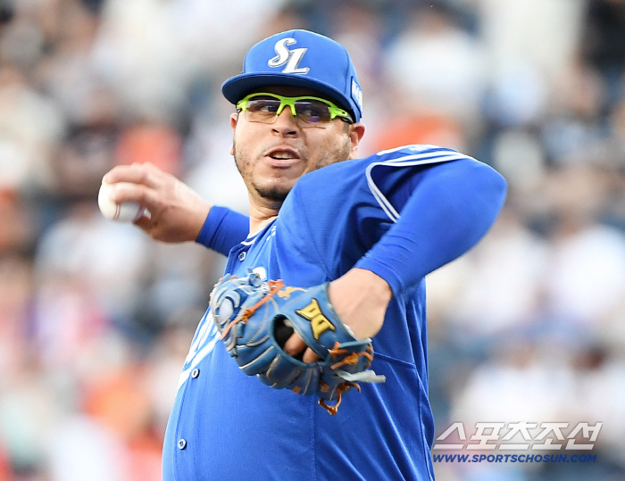I was burdened with bullpen... The head coach also thumbs up! A.C.E's pitching was good