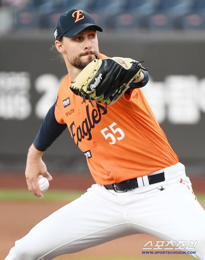 It's not a three-star Lions dream...Overwhelmed by Furado → Kim Jae-yoon's dedication! Hanwha also secured an opponent's winning series 