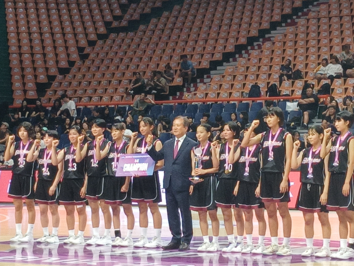 Korea's first U-girl basketball international competition ended successfully...I want to be a runner-up like Kim Nahee and Heo Yeeun