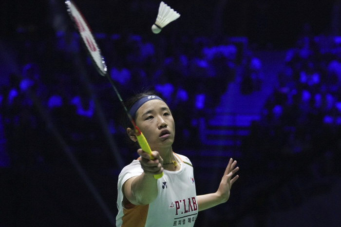 Oh, my! Ahn Se-young lost to two consecutive World Championships...Chun Yu-fei's fighting spirit with an ankle injury completely defeated 02