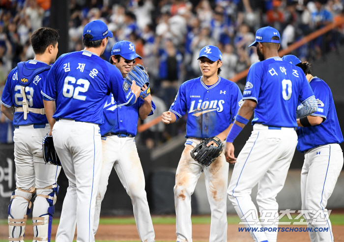  Samsung wins 4-0 over Hanwha