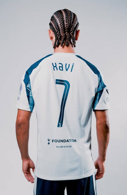 Son Heung-min can feel the love of Son Heung-min. Tottenham's new No. 7 Simmons is also surprised by SONNY's big shadow, XAVI confirmed...Transfer fee of 97.5 billion → 527-year contract