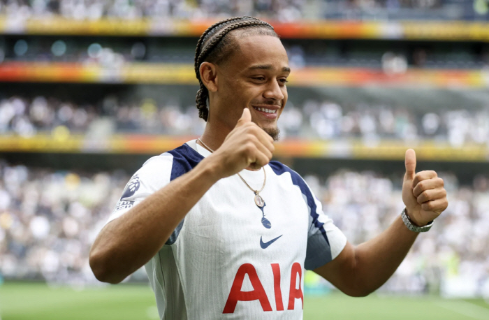 I can't wait any longer! Son Heung-min's official successor Simmons is expected to play against West Ham on the 14th, wearing No. 7