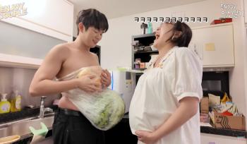 Im Lara, the sad twin pregnancy is less than 30 weeks old, and her stomach is 42 inches..It's too much. (N.J. couple)