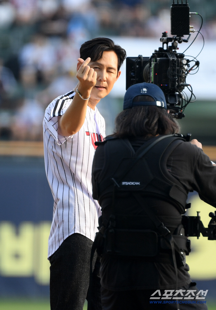  Lee Jungjae, heart