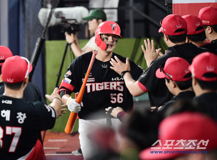  Oh Sun-woo's 16th solo home run shot