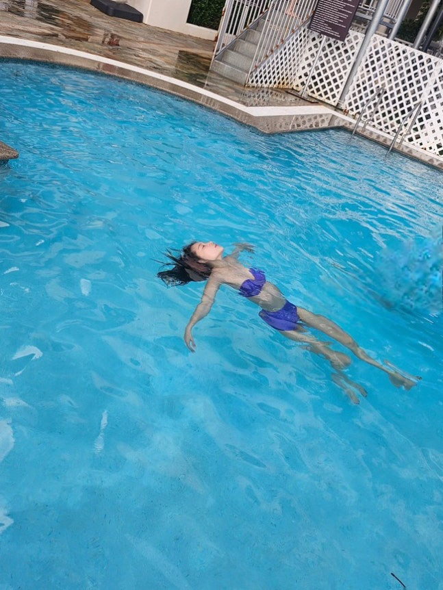  Sistar Owns, Crop Top  Bikini Appearance Revealed...I lost 10kg'Dunny's body.' I'm amazed