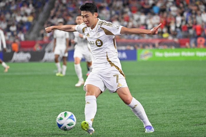 Son Heung-min is really speechless. No. 1 player like this since Messi is the first player in the world to sell uniforms and No. 7 uniform MLS