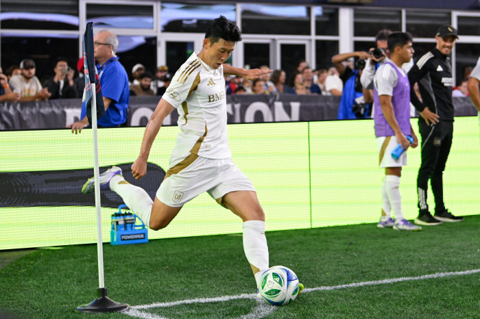 Son Heung-min is really speechless. No. 1 player like this since Messi is the first player in the world to sell uniforms and No. 7 uniform MLS