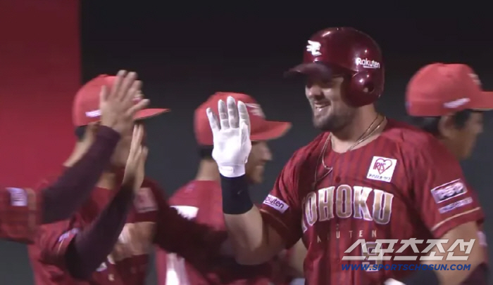 Voit's counterattack (Min Chang-ki's Japanese baseball) who played for the first time in July and played 40 games and ranked No. 1 in home runs in the team