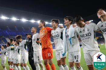 What's a losing streak? The conditions of the strong team shown by Jeonbuk, which caught Ulsan without Foye Kang Sang-yoon